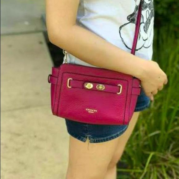 NWT COACH CRANBERRY PINK BLAKE CROSSBODY IN BUBBLE LEATHER (COACH F35688) - Picture 2 of 6